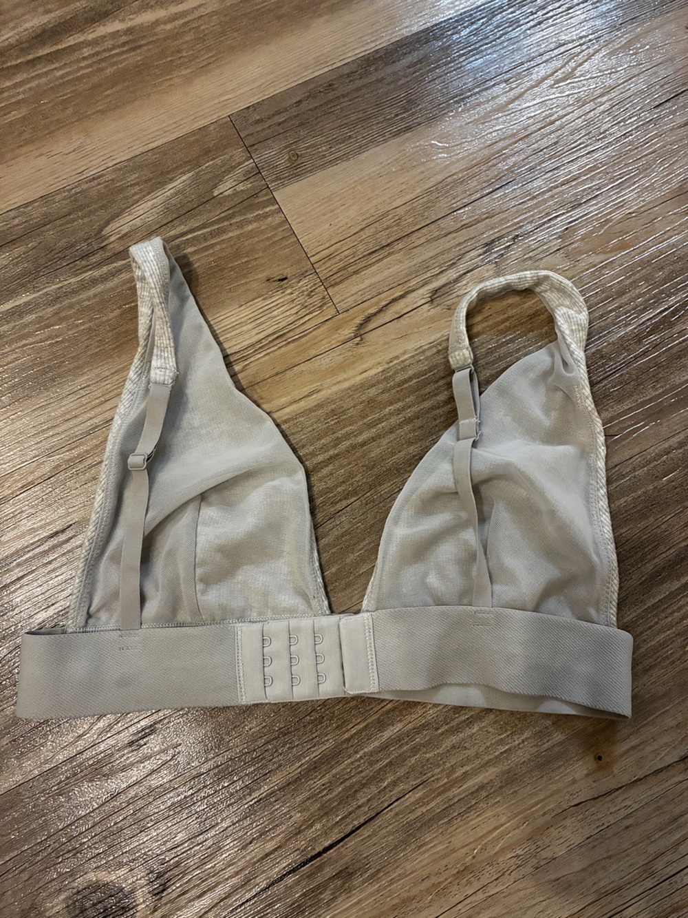 SKIMS Cotton Rib Plunge Bralette - Picture 5 of 9